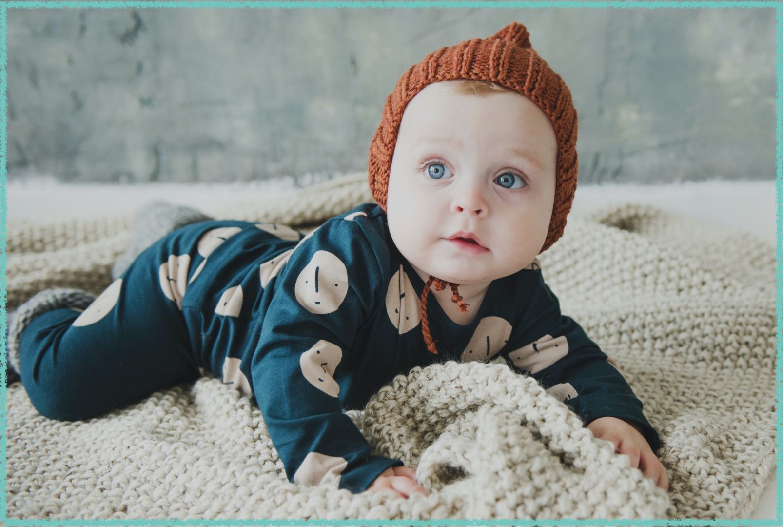 habiller bébé pour l'intérieur en l'hiver 