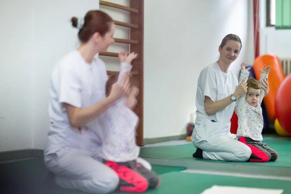 Auxiliaire petite enfance