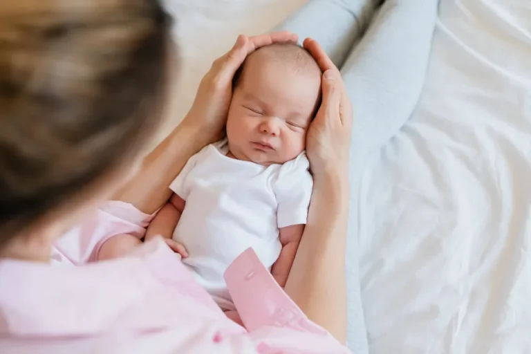 Endormissement autonome bébé : méthodes et conseils